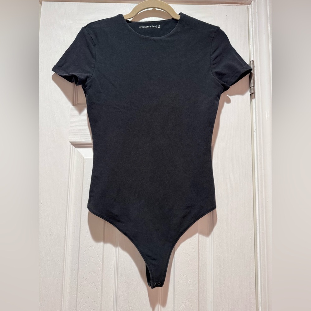 A&F Short-Sleeve Cotton-Blend Seamless Fabric Crew Bodysuit - Black - Medium